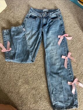 Mossimo Supply Co. Blue Straight-Leg Jeans with Pink Ribbon Bows